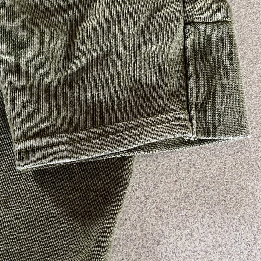 Men’s champion extra soft sweatpants - Picture 2 of 2
